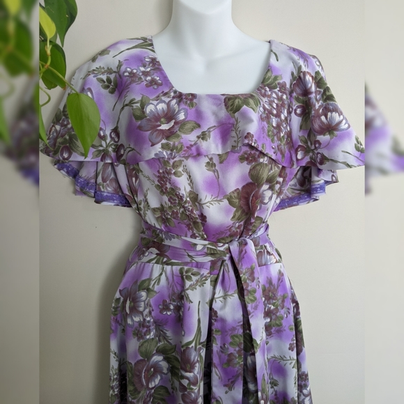 Vintage Purple Floral Full Skirt Dress - Picture 3 of 7